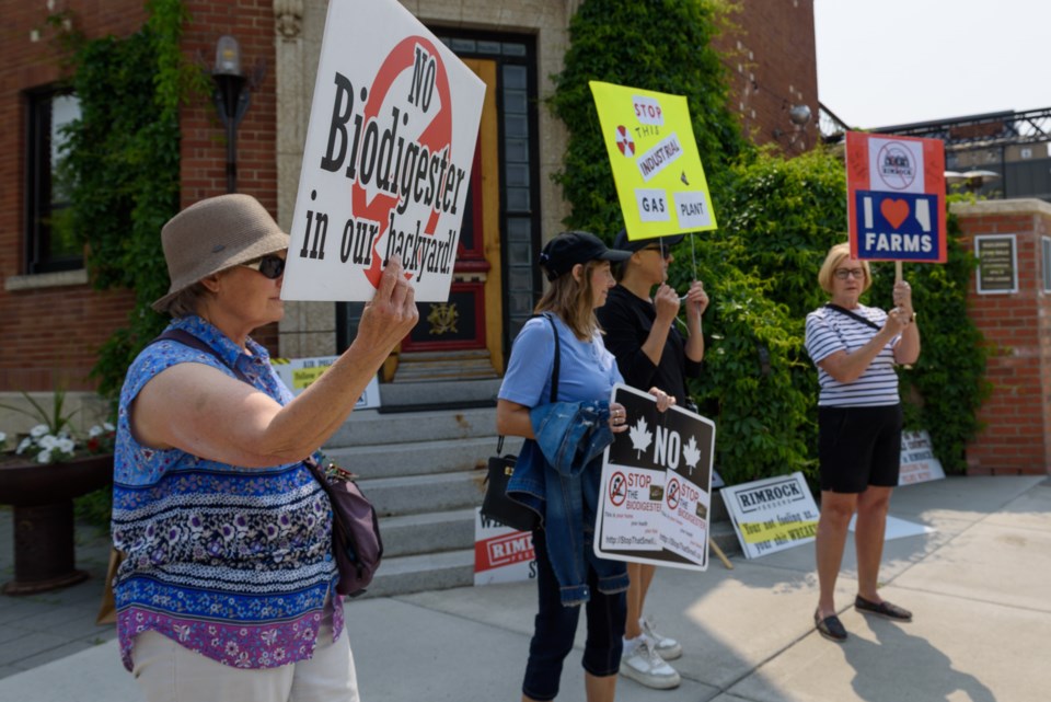 news-biodigester-land-use-protest-rk-7765web