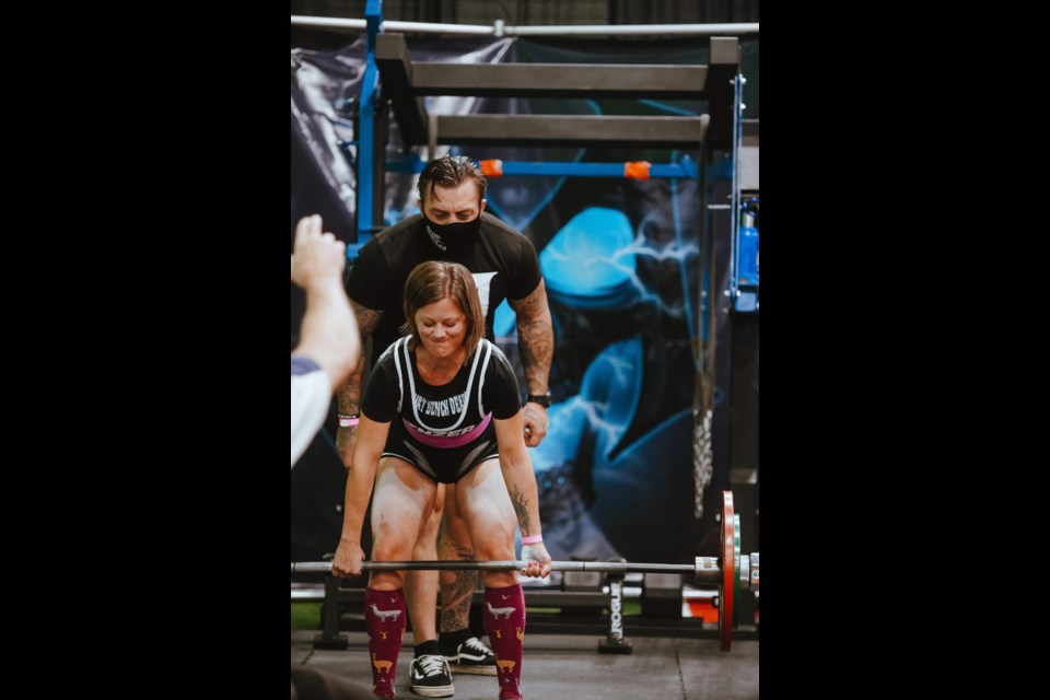 High Country teen powers to world record lift 