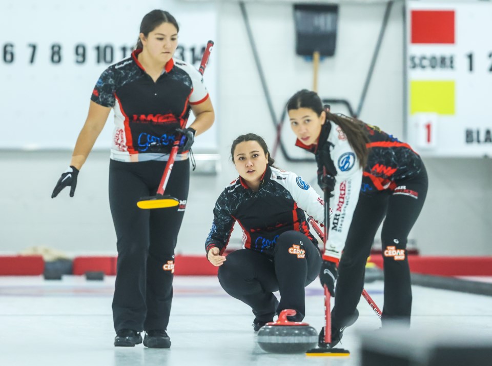 sports-curling-womens-bwc-7319