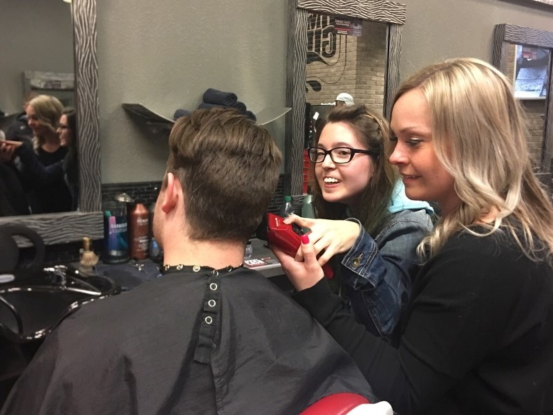 Oilers Trim Hockey Hair For Cause Close To Home