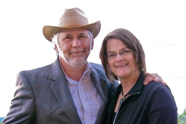 Longview-area husband and wife duo Jim and Lynda McLennan will perform at the A Room Full of Sound concert Saturday evening at the Okotoks United Church.
