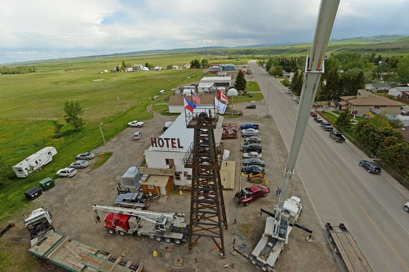 A replica of a 1930s oil derrick, erected by the Twin Cities Hotel in Longview last week, pays tribute to the region&#8217; s rich oil and gas history.