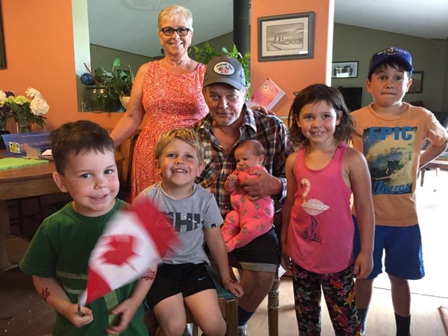 William Lacey with wife Jackie and grandchildren Ozzy, Wyatt, Harper, Payton and Owen in 2016. Lacey passed away peacefully in the Foothills Country Hospice.