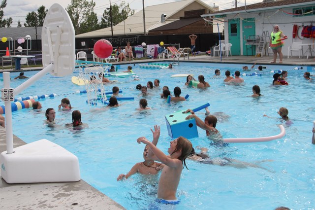 Dr. Lander Swimming Pool