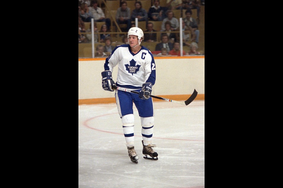 Darryl Sittler - Toronto  Toronto maple leafs hockey, Hockey
