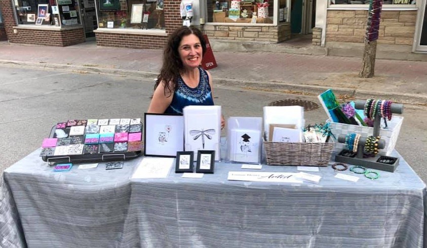 Artist Tammy Henry at the Outdoor Summer Artwalk in downtown Orillia