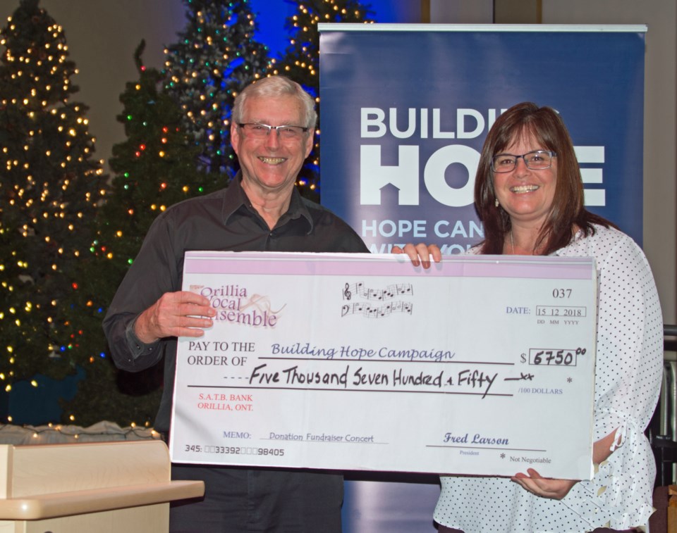 2018-12-17 Building Hope donation Orillia Vocal Ensemble