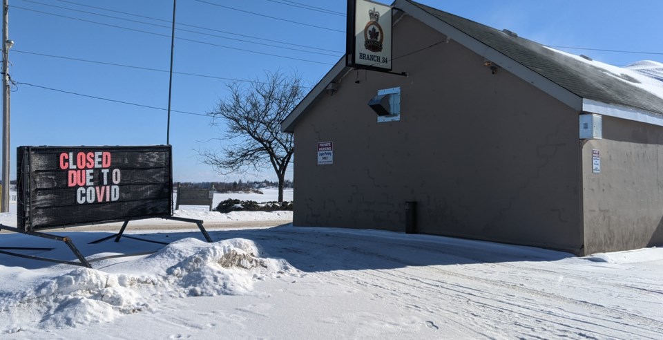 a sign-saying-closed-due-to-covid-at-orillia-legion