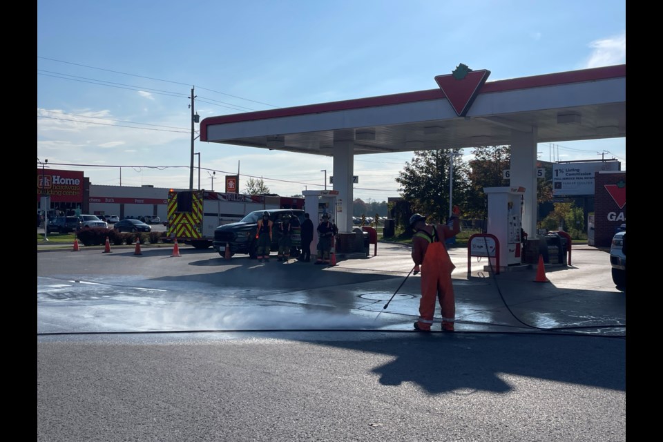 Orillia Fire Crews responded to a gas leak at the Canadian Tire Gas+ on West Street this morning. 