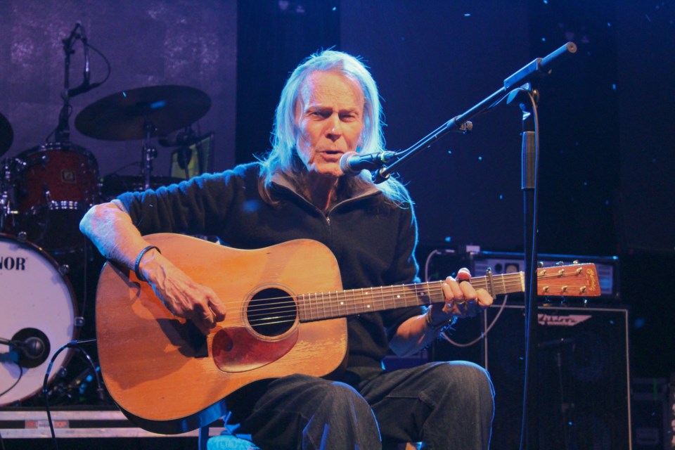 Gordon Lightfoot performed If You Could Read My Mind during a brief visit Saturday night. Nathan Taylor/OrilliaMatters