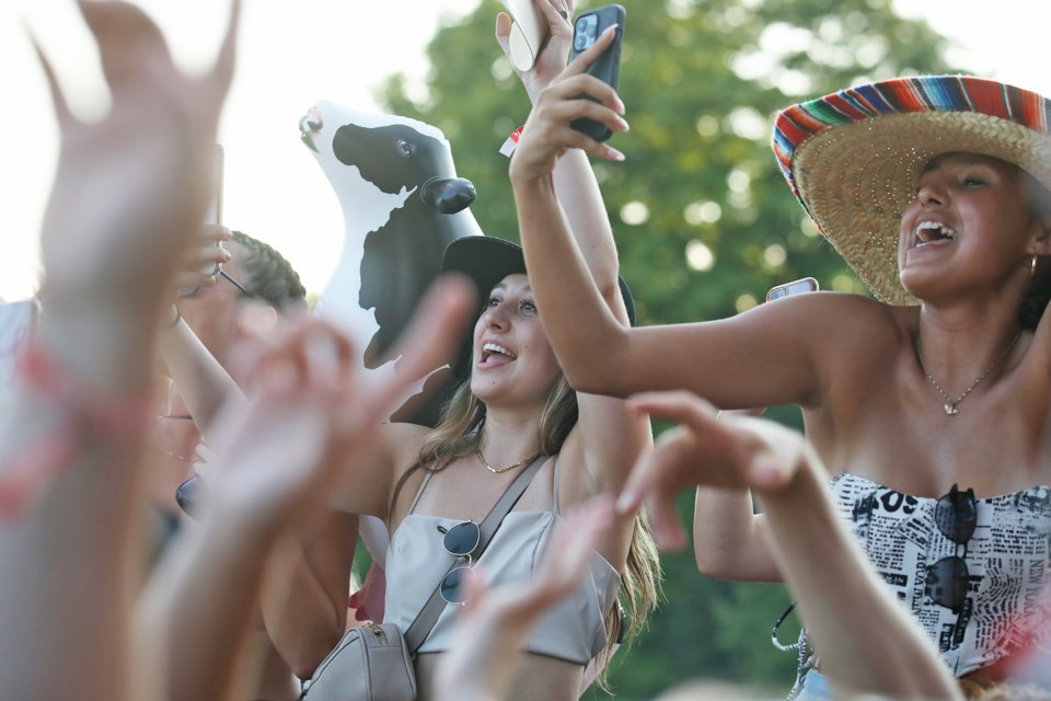 Everyone was in a good mood at the Boots and Hearts music festival on Saturday. Tens of thousands packed Burl's Creek for the popular country music festival.