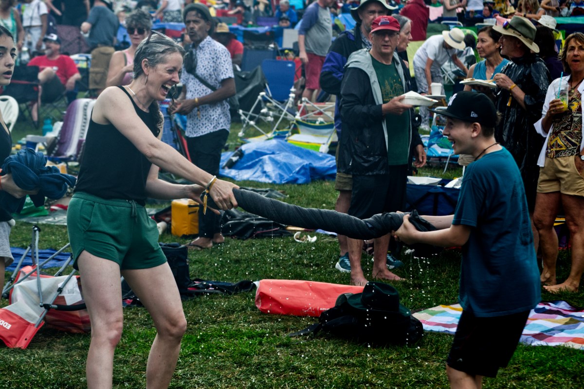 Deluge of rain couldn't wash away 'incredible afternoon' of music nor did it deter large crowds from enjoying the tunes at Tudhope Park on Saturday