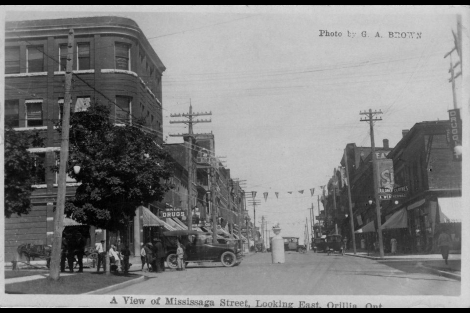 A view of Mississaga Street, looking east, circa 1920.