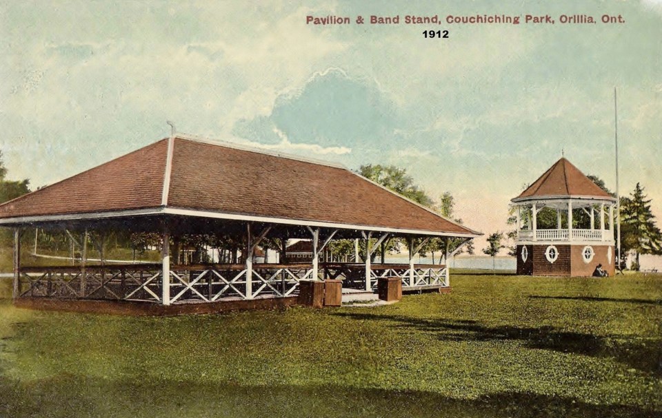 2018-09-15 32 Pavilion and Band Stand 1912.jpg