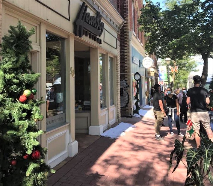 A film crew was in downtown Orillia this week, shooting scenes for the movie Dashing Home for Christmas. Rachel McMillan/Supplied photo
