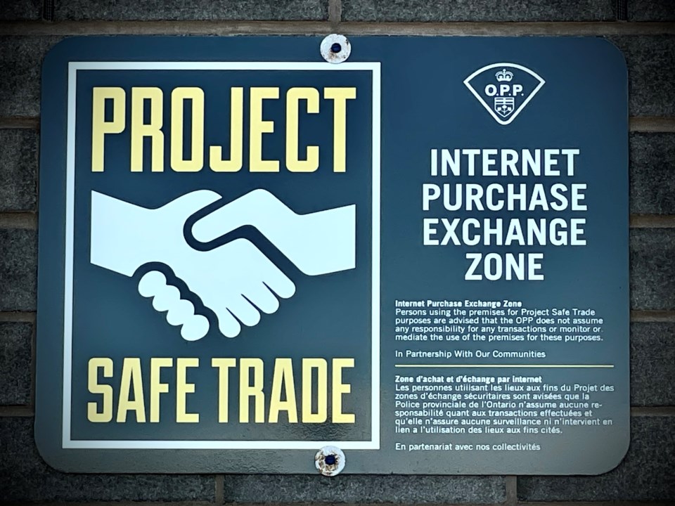 Safe Trade Sign