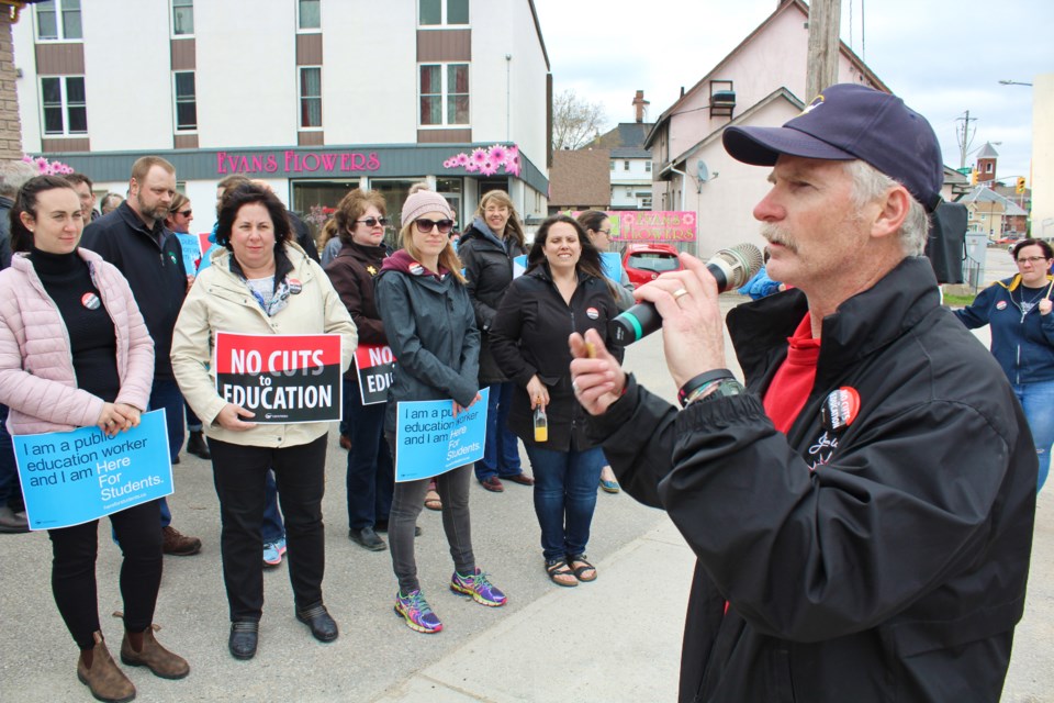 2019-05-10 Jill Dunlop protest 4