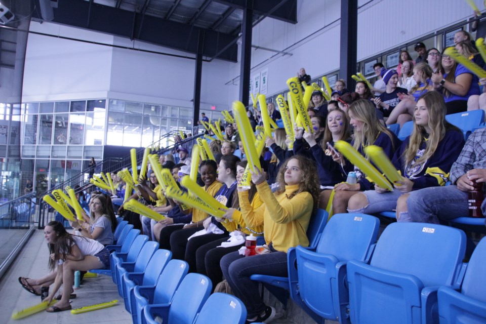 Lakehead University students cheered their team, the Thunderwolves, at the Orillia Cup exhibition game that took place Sunday afternoon at Rotary Place. Mehreen Shahid/OrilliaMatters