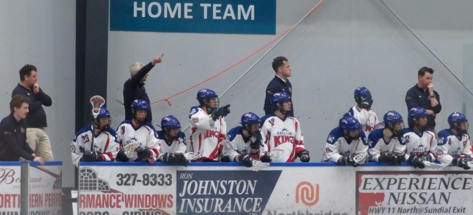 kings-bench-coach-gesturing