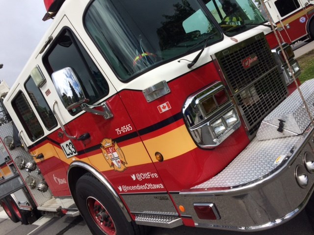 2017-10-01 Ottawa Fire truck MV-3