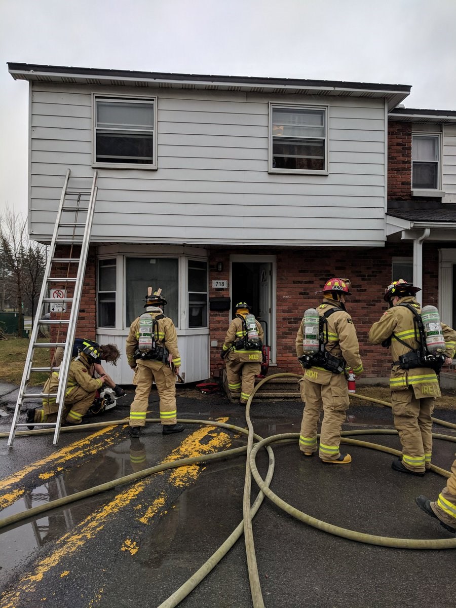 Crews Quickly Extinguish East End Kitchen Fire Ottawamatterscom