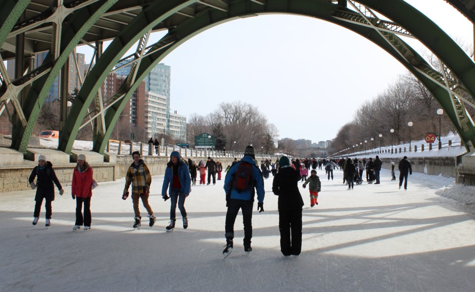 2018-02-17 Rideau Canal skating MV