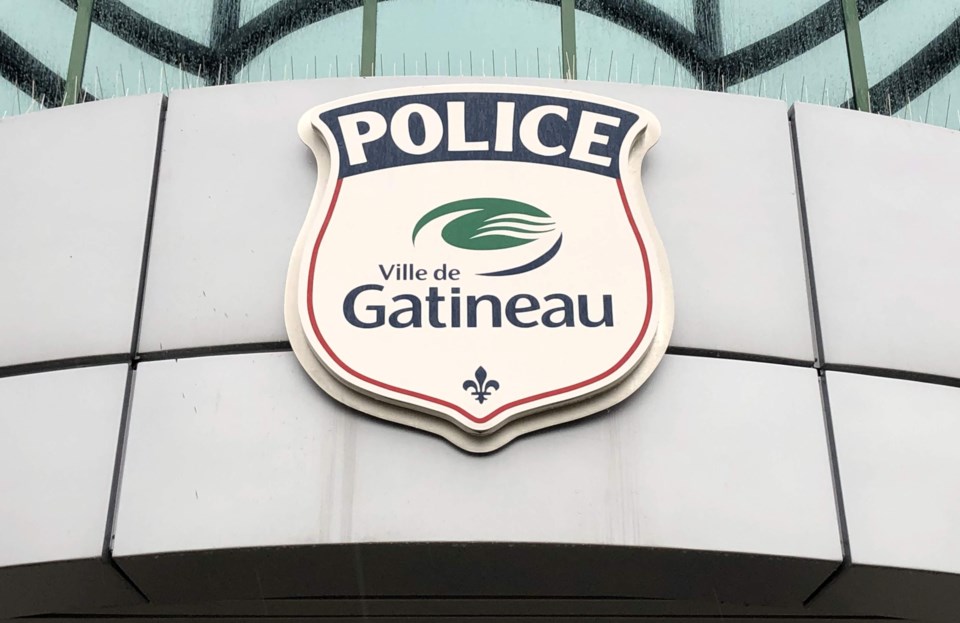 2019-11-27 gatineau police shield