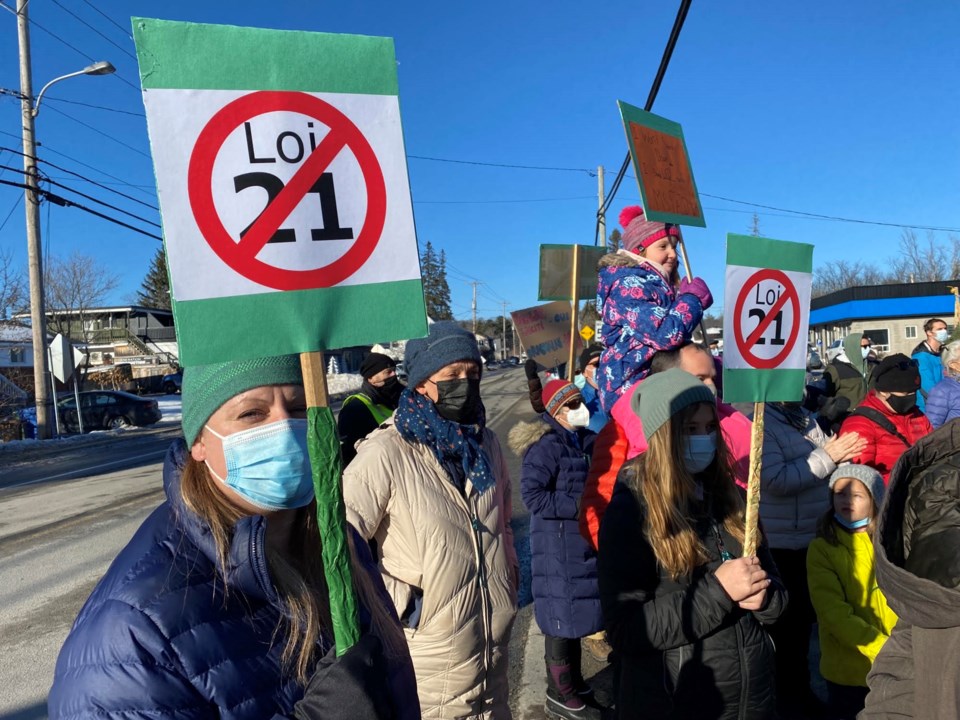 2021-12-14 bill 21 protest NN5