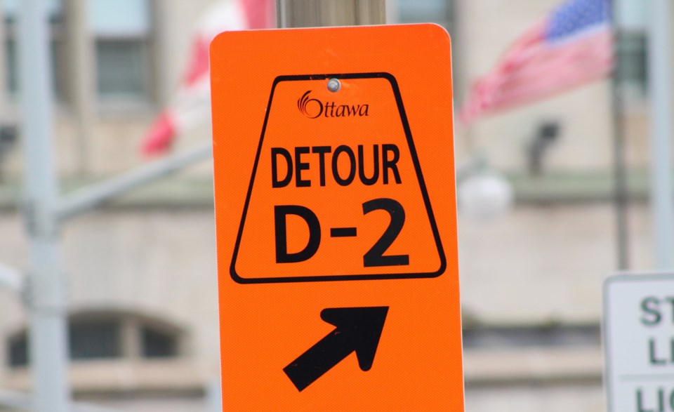 2018-02-28 Ottawa road detour sign1 MV