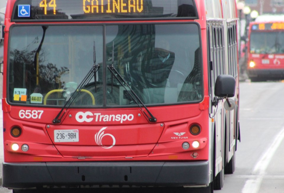 2018-02-28 OC Transpo bus1 MV