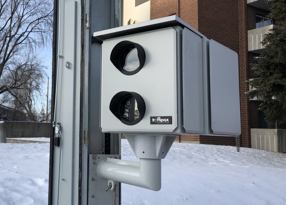 2019-12-19 Ottawa red light camera CK2