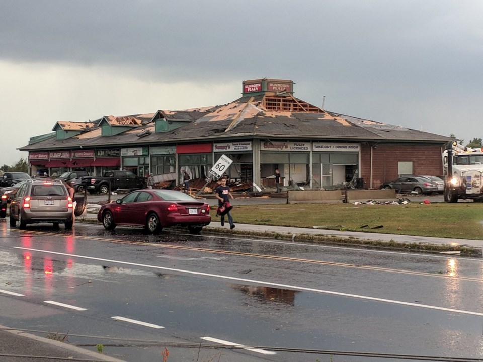 2018-09-21 tornado damage dunrobin