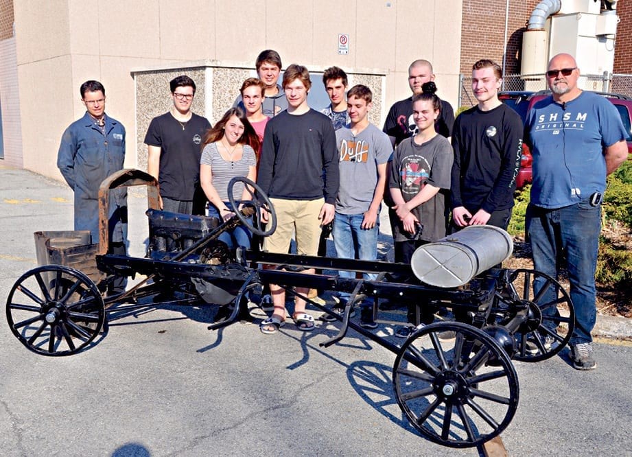 1._EL_Crossley_students_with_WW1_Ford_restoration_project_EDIT