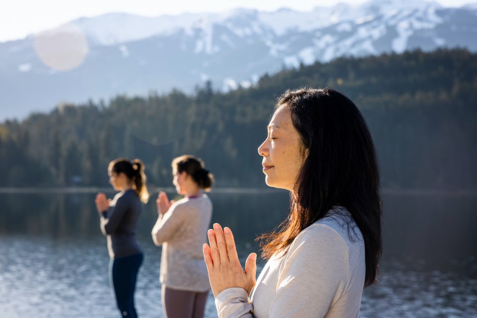 nourish-wellness-alta-lake-yoga-medium