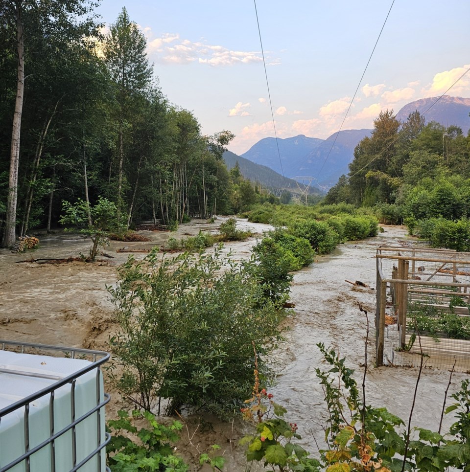 flooding-poole-creek-2