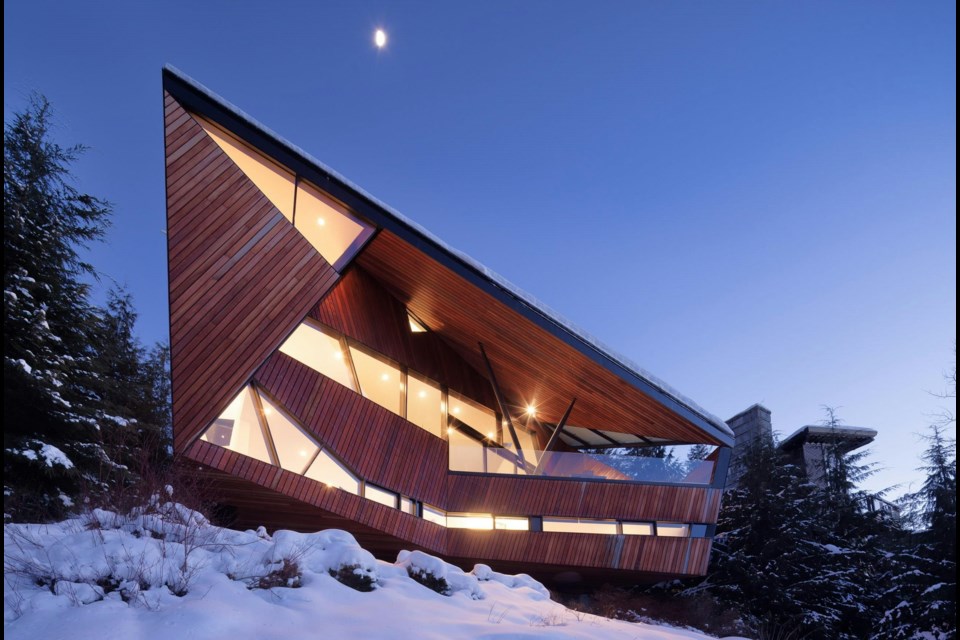 For $9,950,000, the buyer can own a cul-de-sac property with ski-in, ski-out access. The 4,497-square-foot mansion features three bedrooms and five bathrooms. Built in 2009 and designed by Patkau Architects, amenities include a sauna and steam room.