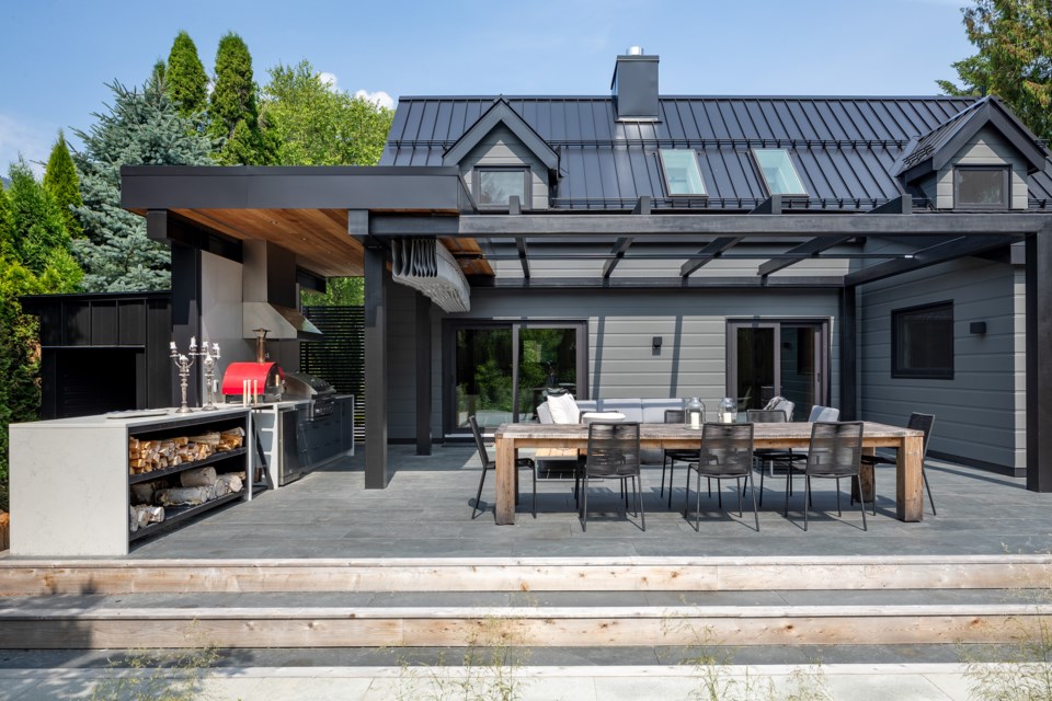 vision-pacific-bw-exterior-rear-summer-2