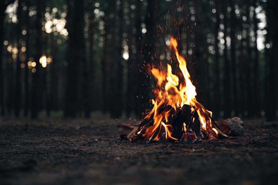 campfire-getty-aug