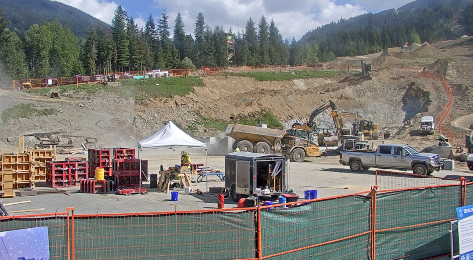 whistlervillagefitzsimmonsliftconstructionmay