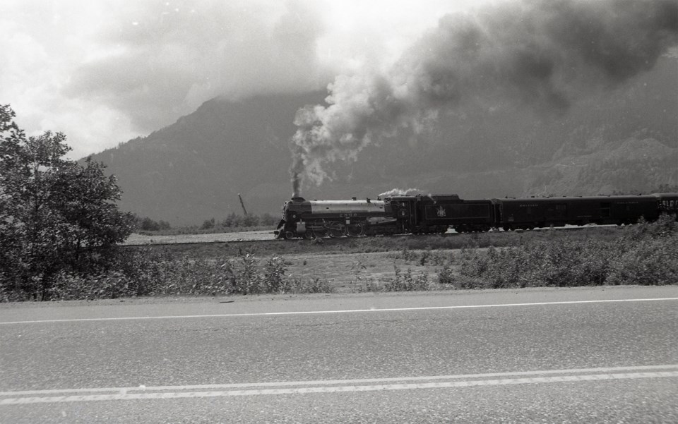 m-museum-musings-train