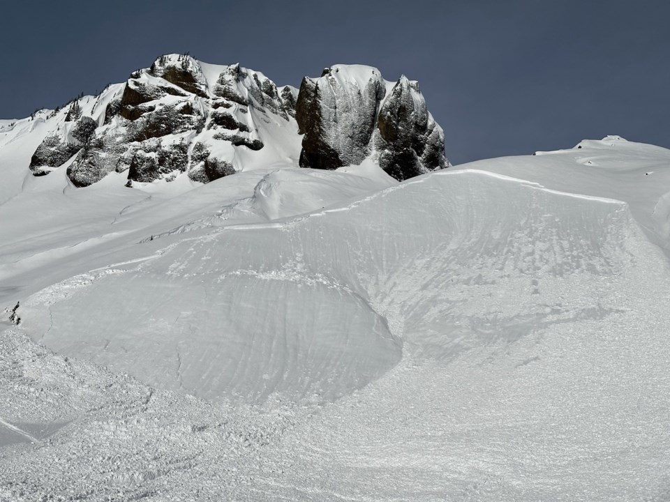 powder-mountain-avalanche-feb-8-whistler-avalanche-canada
