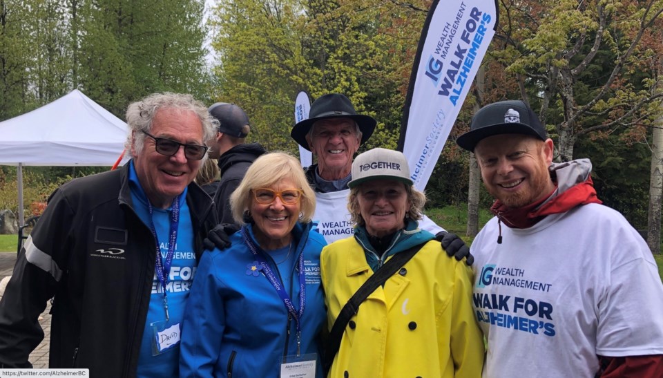 alzheimers-society-walk-l-r-david-bell-erica-duchucher-andy-socz-cathy-jewett-and-jack-crompton-submitted