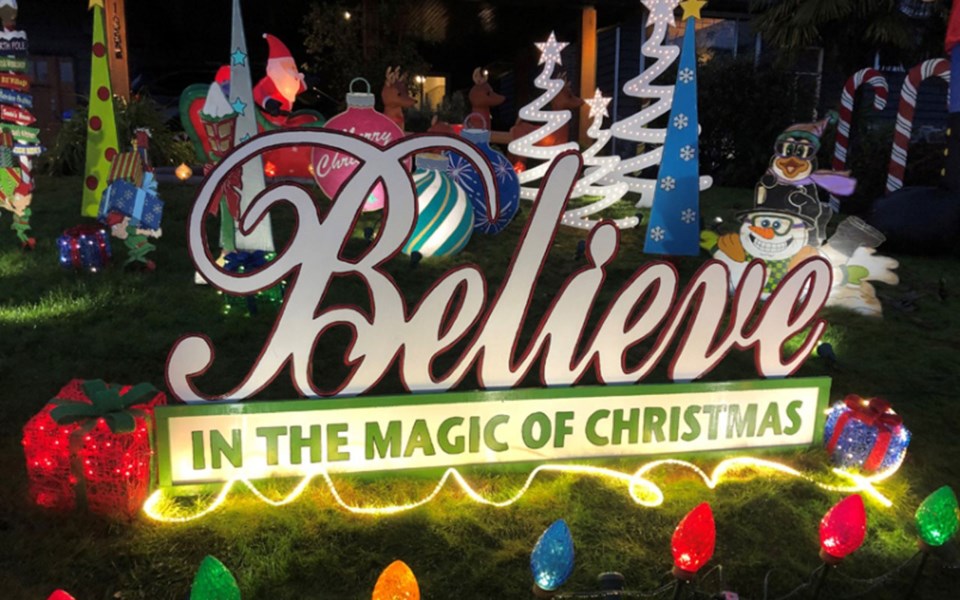 christmas-lights112420