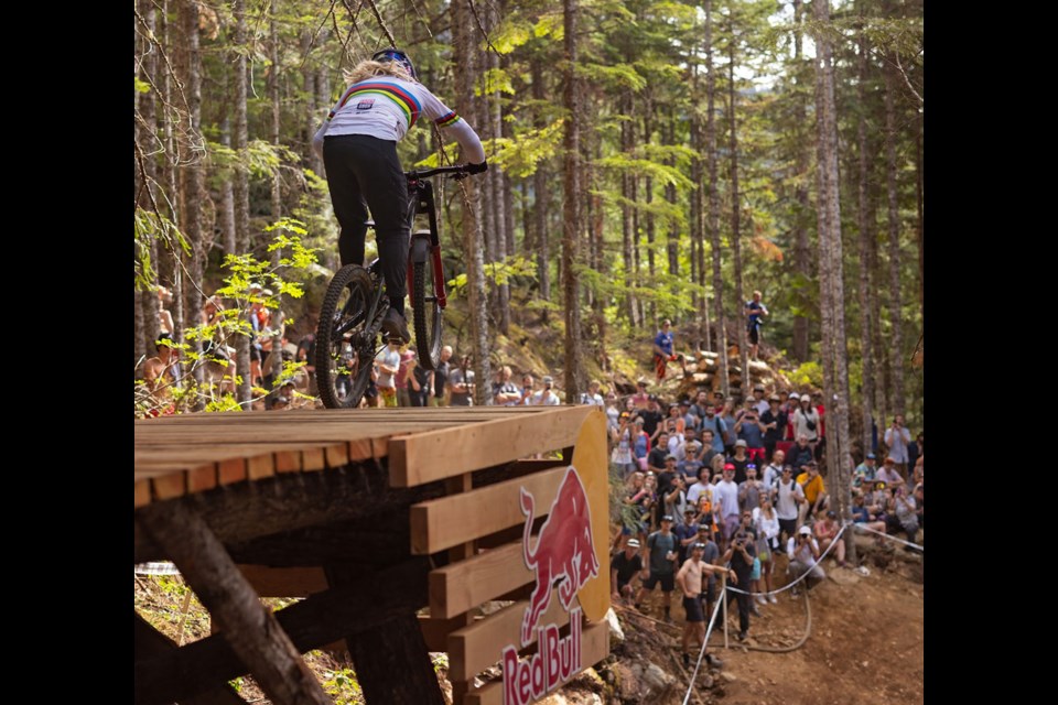 IT’S ALL DOWNHILL Massive Crankworx crowds lined the Whistler Mountain Bike Park’s brand-new 1199 trail in Creekside on Sunday, July 23 to witness riders like race winner Valentina Höll of Austria competing in the RockShox Canadian Open DH. Read more about the race on page 36. 