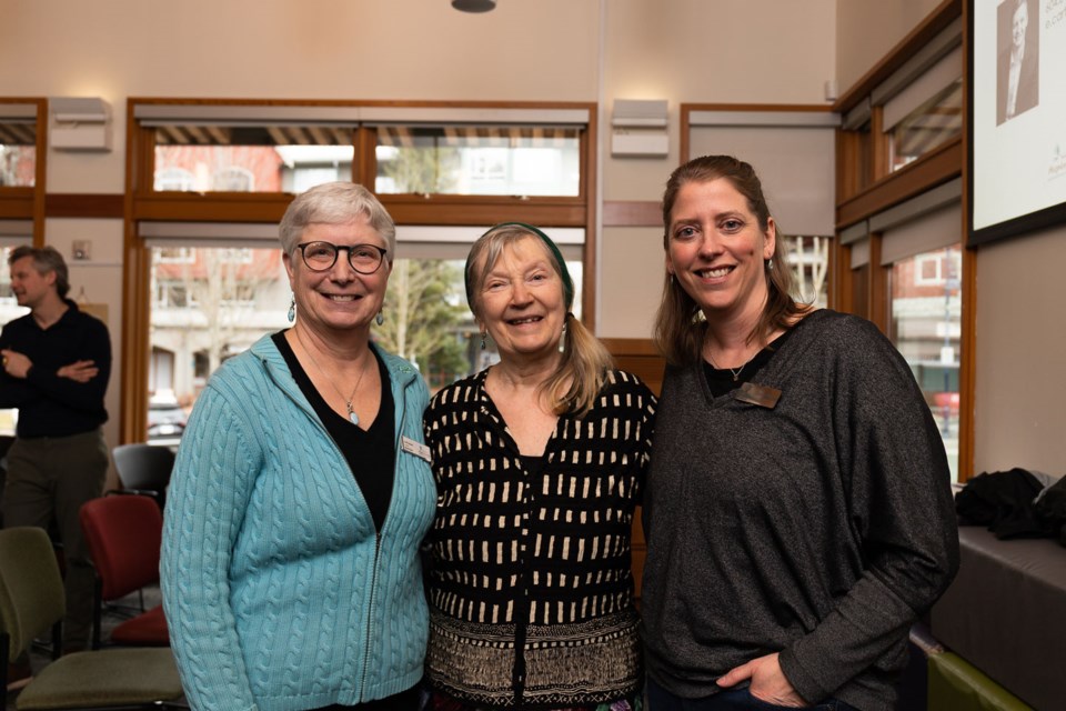 ADVICE WITH A SMILE Muff, Zsa Zsa, and Claire at the Introduction to Estate Planning session put on by the Sea to Sky Hospice Society and Whistler Community Foundation at the Whistler Public Library on March 27. 