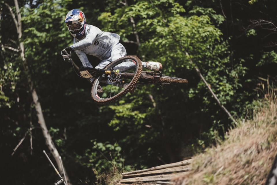 Finn Iles performs at UCI DH World Cup in Mont Sainte Anne, Canada on August 6, 2022. 