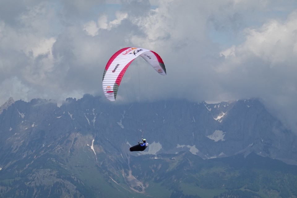 James Elliott only started paragliding in his mid-30s, but this month he will take on the Red Bull X-Alps: a 1,223-kilometre hike-and-fly race in Western Europe.
                       