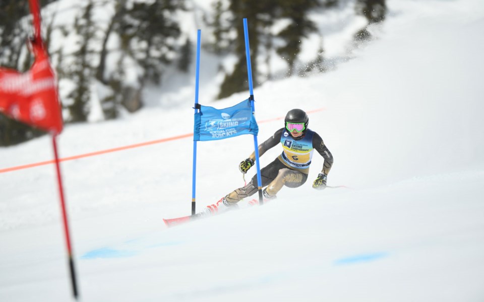 Sports-Stefanie-Fleckenstein-NCAA-Skiing-Colorado-031121