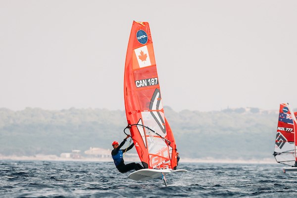 valentino-blewett-yandj-worlds_iqfoil-medium