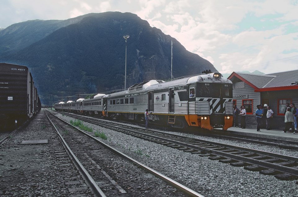 bcrail_-bc33_train_-1_lillooet_bc_on_september_13_1987_22712683712-2